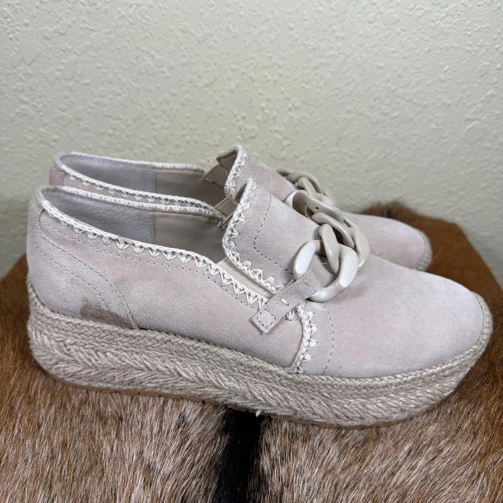 Dolce Vita Jhenee Women 9.5 Platform Espadrille Loafers Beige Suede Chunky Chain